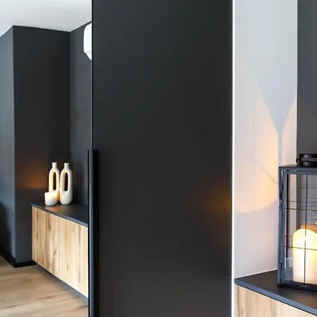 Golden - Stylish Loft - Great Location &jana Pawla33