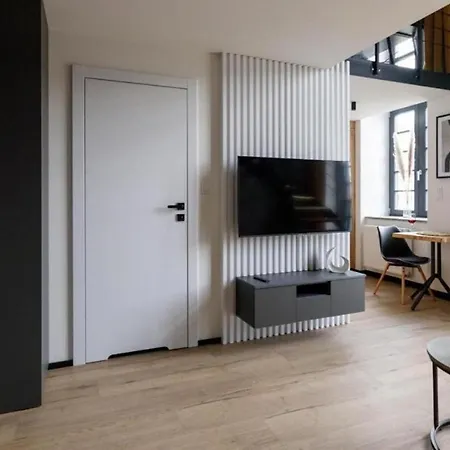 Διαμέρισμα Golden - Stylish Loft - Great Location &jana Pawla33 *