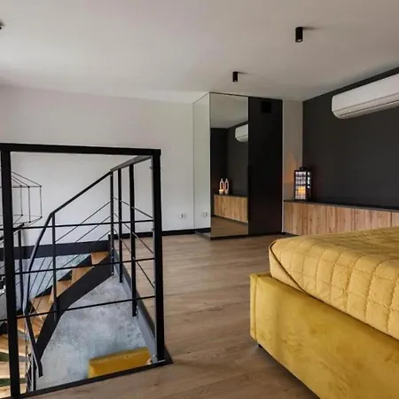 Golden - Stylish Loft - Great Location &jana Pawla33 * Βρότσλαβ
