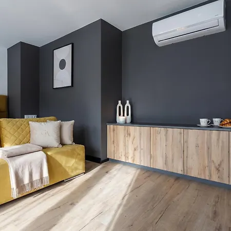 Apartment Golden - Stylish Loft - Great Location &jana Pawla33