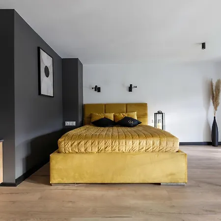 Apartment Golden - Stylish Loft - Great Location &jana Pawla33 *
