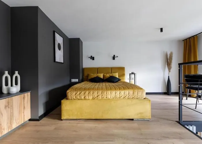 아파트 Golden - Stylish Loft - Great Location &jana Pawla33 *