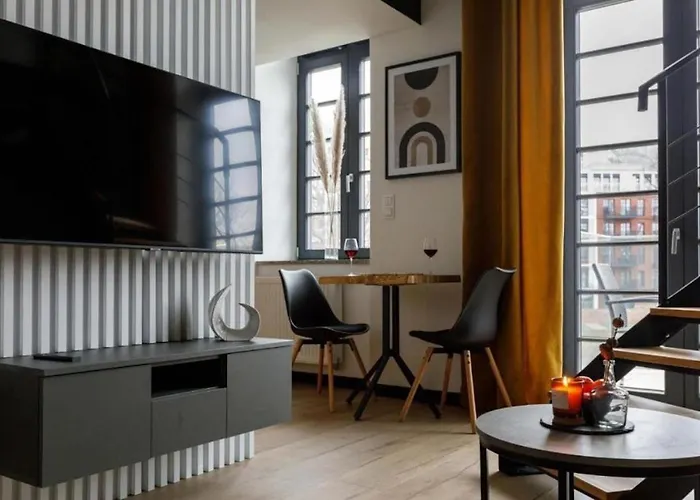 Golden - Stylish Loft - Great Location &jana Pawla33 *